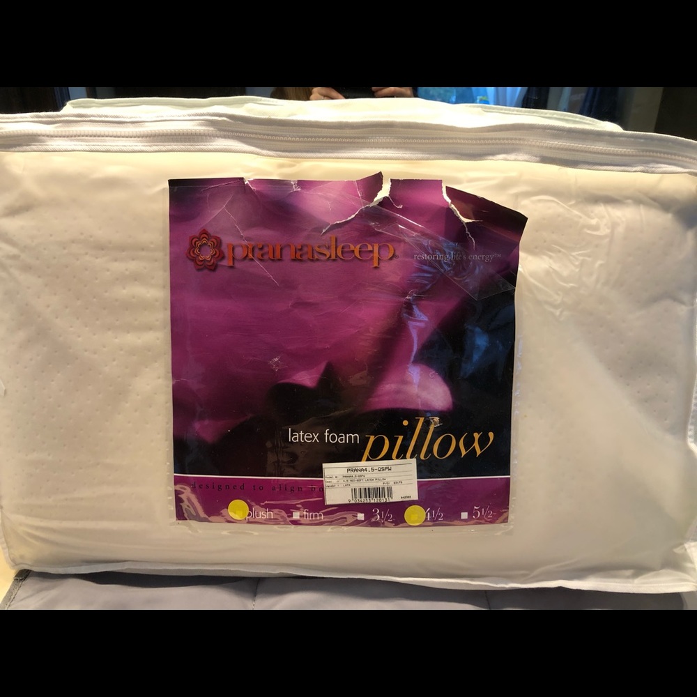Prana latex foam pillow
